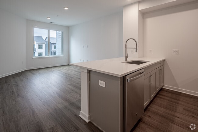 Stonehill at West Orange, West Orange, NJ 07052 - photo 2