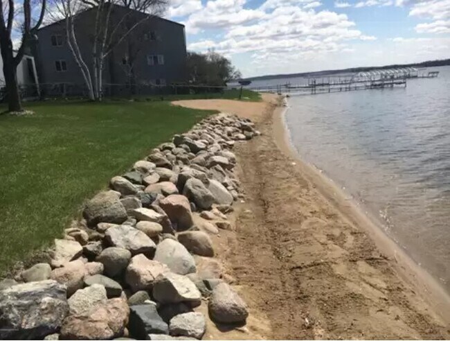 Edgewater Condominiums unit 302, Detroit Lakes, MN 56501 - photo 5