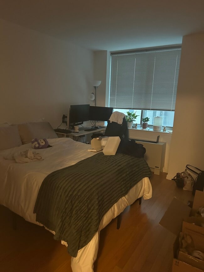 448 W 44th St unit 4, New York, NY 10036 - photo 4
