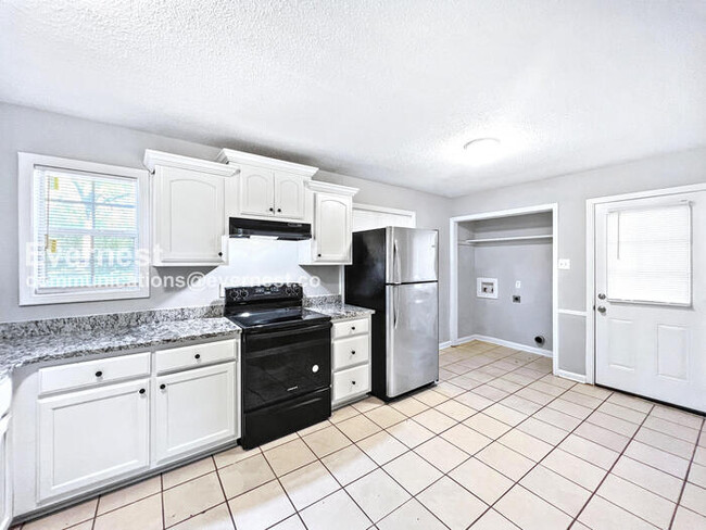 8614 Bunker Hill Dr, Southaven, MS 38671 - photo 3