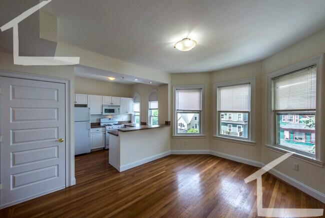 60 Ashford St unit 2, Allston, MA 02134 - photo 2