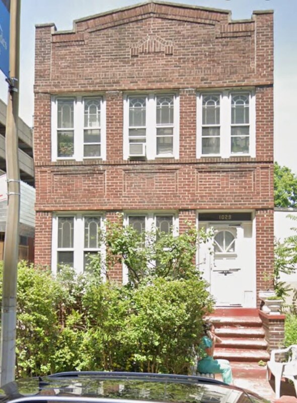 1029 48th St unit 2 rear, Brooklyn, NY 11219 - photo 2