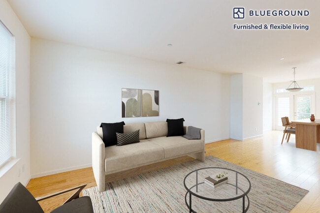 998 Stewart Ave unit FL3-ID3488A, Garden City, NY 11530 - photo 2