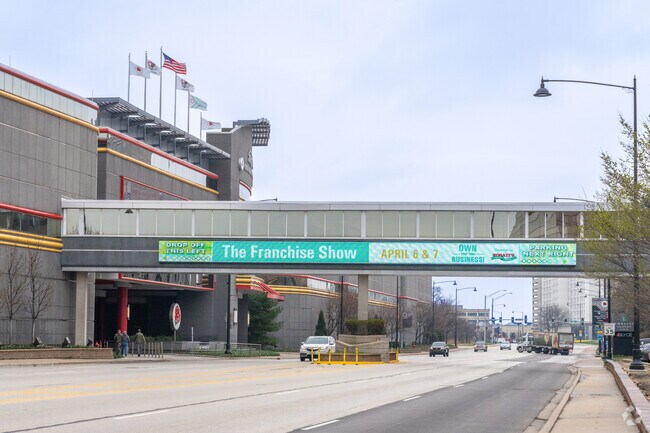 Donald E. Stephens Convention Center features 840,000 square feet of exhibition space.
