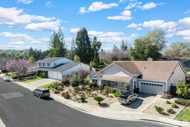 Beautiful homes and tree-lined streets make Carriage Hill in Walnut Creek a sought-after area.