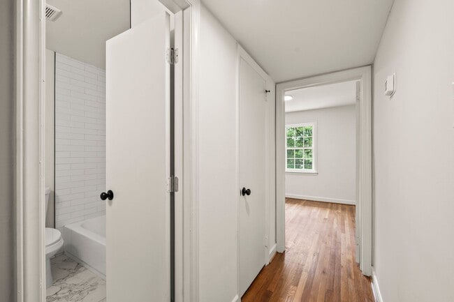 1640 W Northwest Blvd unit 3, Winston Salem, NC 27104 - photo 3