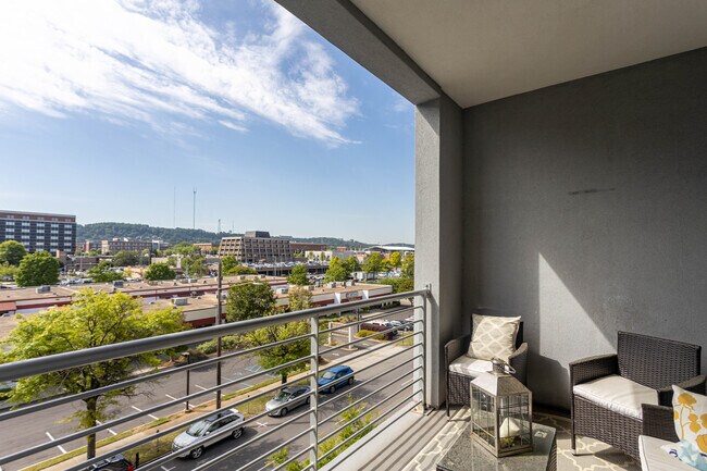 Flats on 4th, Birmingham, AL 35233 - photo 6