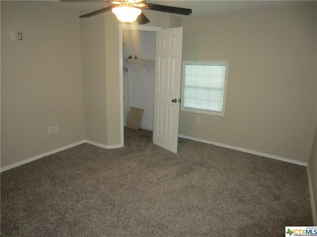 4904 Lone Tree Rd, Victoria, TX 77901 - photo 6