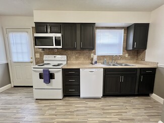 3300 Wooded Way, Jeffersonville, IN 47130