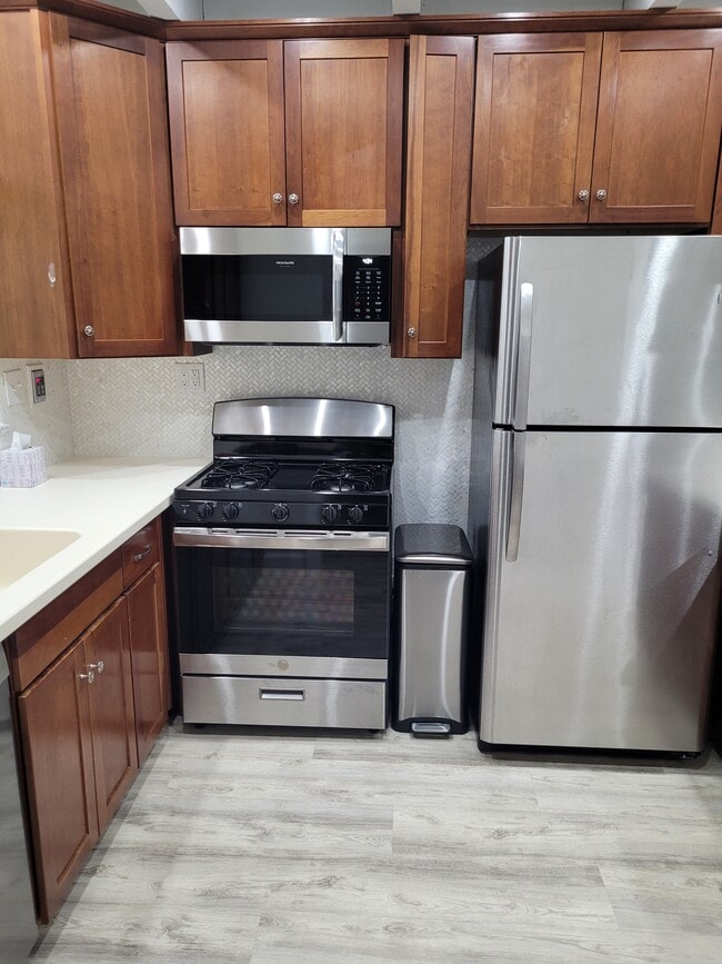 438 Cardinal Ave, Fort Walton Beach, FL 32548 - photo 6