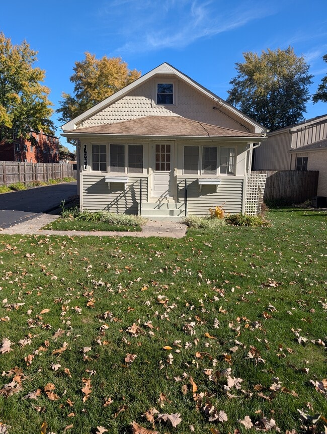 14837 Keating Ave, Midlothian, IL 60445