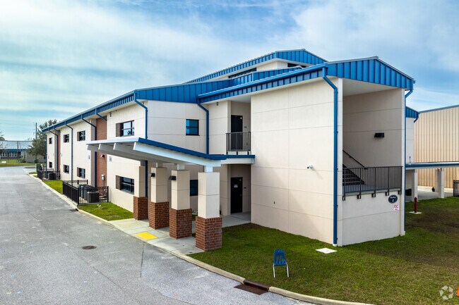 Berkley Accelerated Middle School offers a 18:1 student teacher ratio.