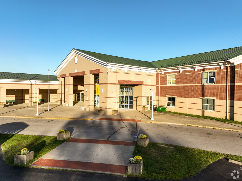 Bryan Station High School, Rankings & Reviews - Homes.com