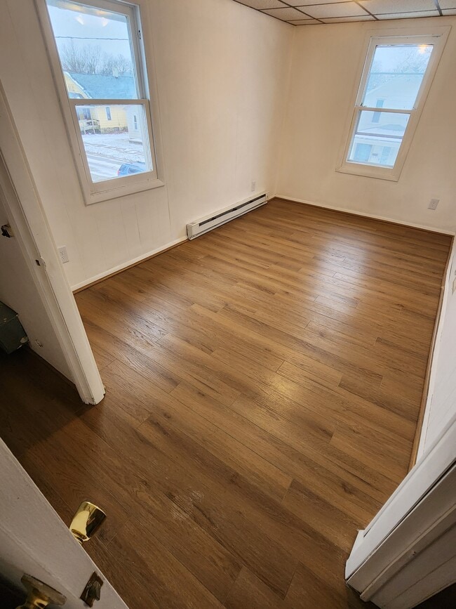 829 Kentner St unit Upper, Defiance, OH 43512 - photo 6