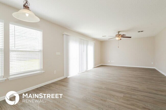 683 Southland Ln, Orange Park, FL 32065 - photo 5