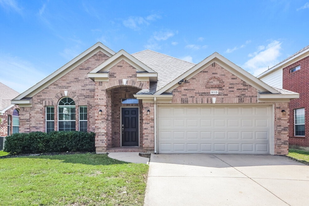 9113 Nightingale Dr, Fort Worth, TX 76123 - photo 1