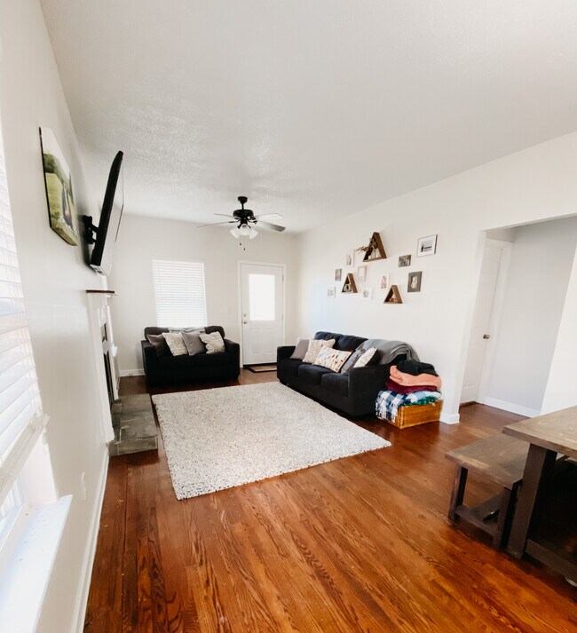 805 Mountain Creek Rd Unit Main House, Chattanooga, TN 37405