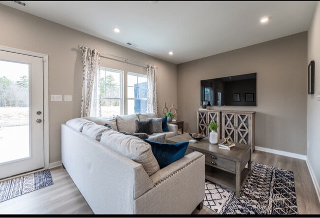 235 Greenpark Rd, Sandston, VA 23150 - photo 7