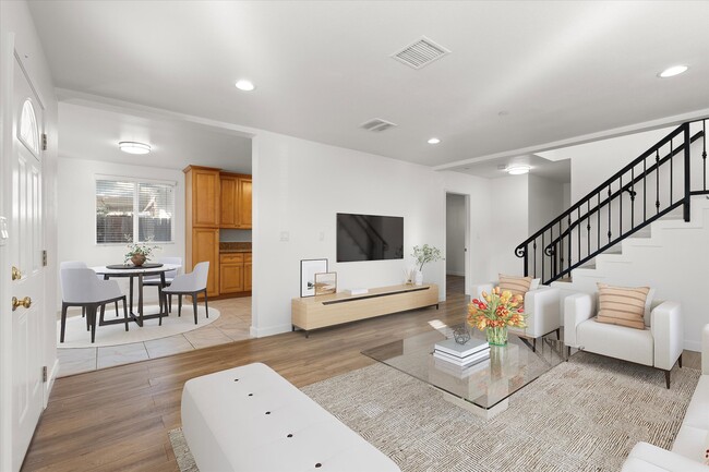 7310 Roseberry Ave unit A, Huntington Park, CA 90255 - photo 4