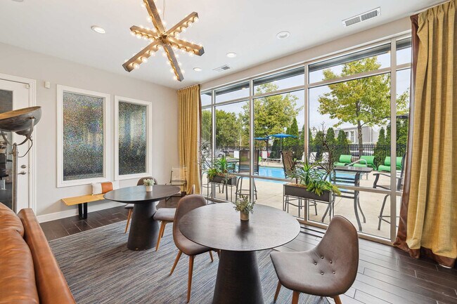 Trotters Park, Columbus, OH 43215 - photo 5