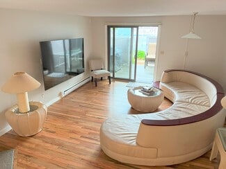 500 Ocean St, Hyannis, MA 02601