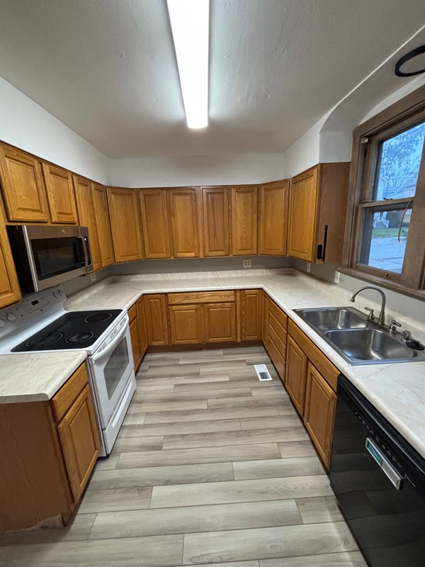 601 Hillsboro Ave Unit 601 HIllsboro A, Edwardsville, IL 62025