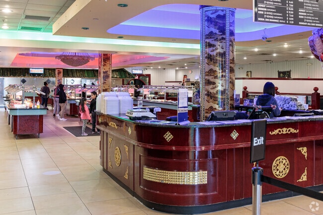 Ethnic restaurants like Teppanyaki Grill dot Lanham.