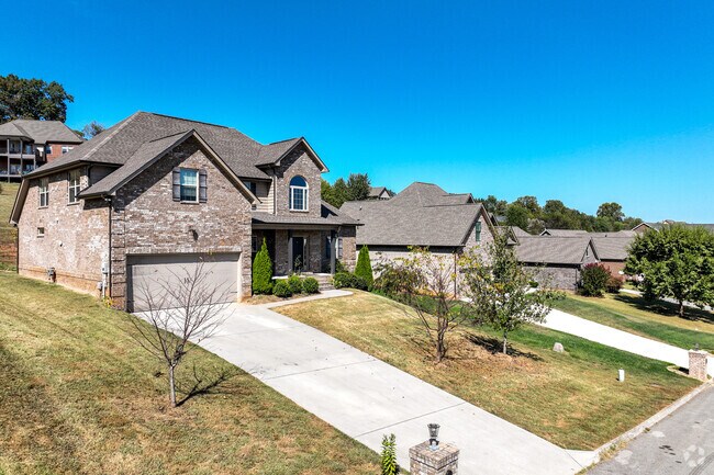 Colonial Revivals line the streets of some of Lenoir City's newer neighborhoods.