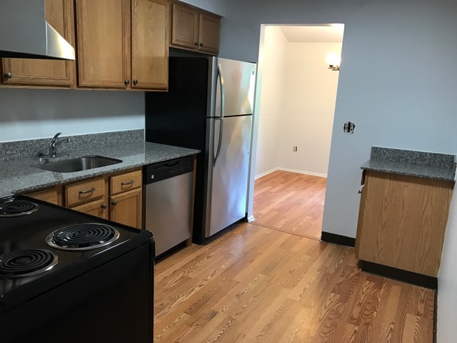 Heritage Square at Aberdeen, Matawan, NJ 07747 - photo 4