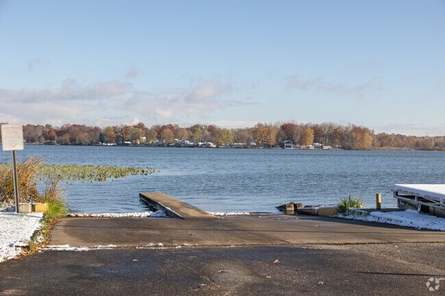 Go boating or fishing at Springfield Lake