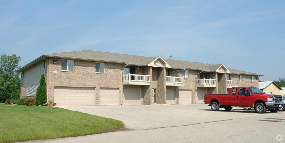 Lake Park Estates Apartments, de Pere, WI 54115 - photo 1