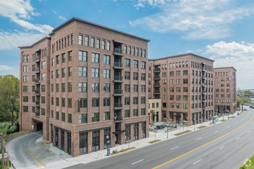 Cormac, Charleston, SC 29405 - photo 1