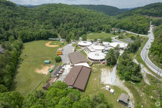 Blue Ridge School has after school programs.