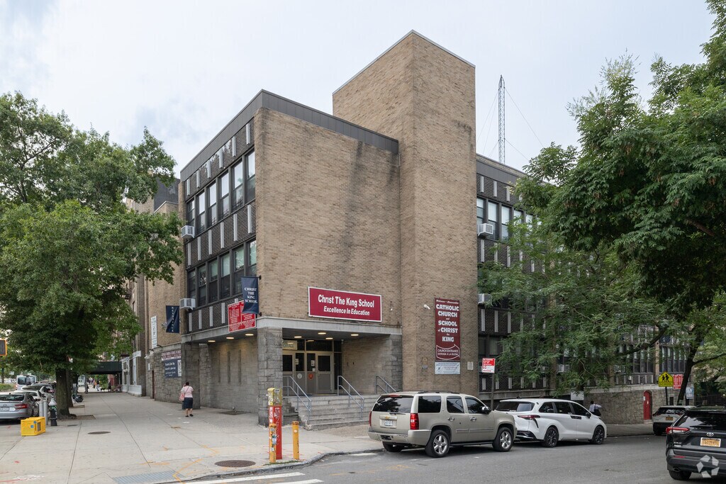 Christ the King Elementary School is in The Bronx, New York.
