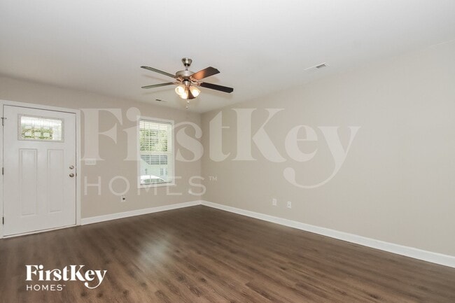 625 Wilson St, Kannapolis, NC 28083 - photo 2
