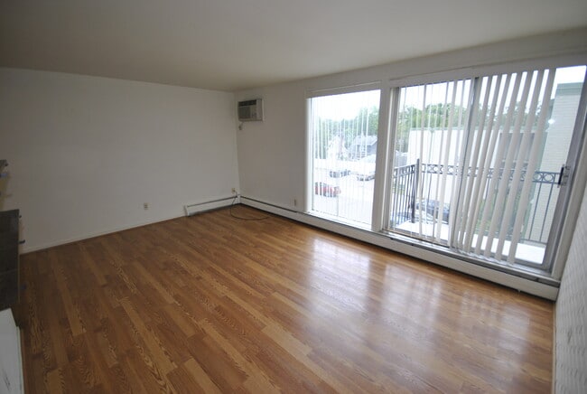 One-Bedroom Living Room