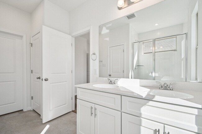 179 White Horses Dr, Kyle, TX 78740 - photo 5