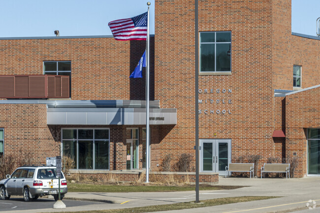 Oregon Middle School is located at 601 Pleasant Oak Dr.