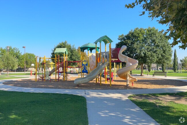 Silver Oak Park is the closest park for the residents of Shiloh Estates, Bakersfield.