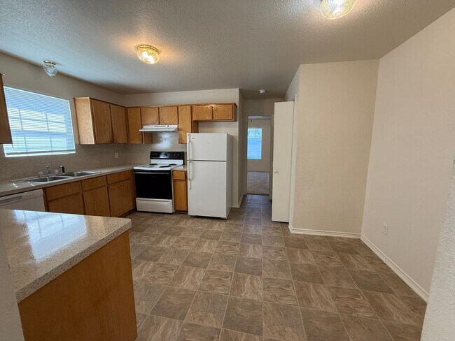 4004 Doraine Ct unit A, Killeen, TX 76549 - photo 4