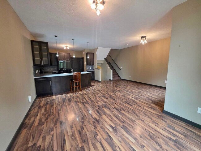 117 N Howard St, Akron, OH 44308 - photo 2