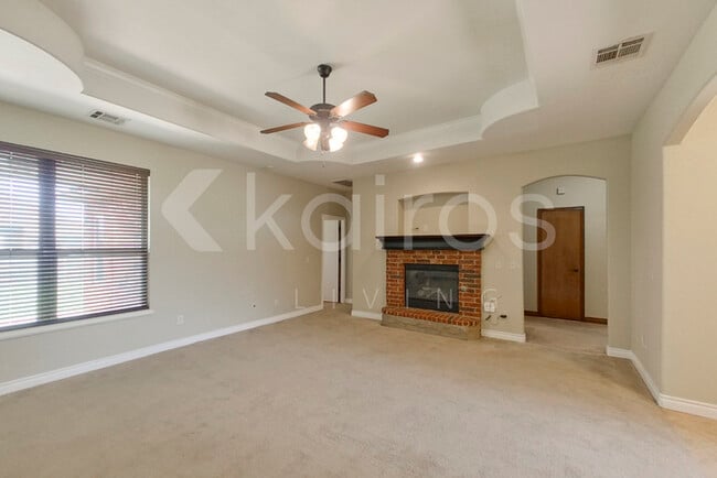 11733 SW 17th St, Yukon, OK 73099 - photo 3