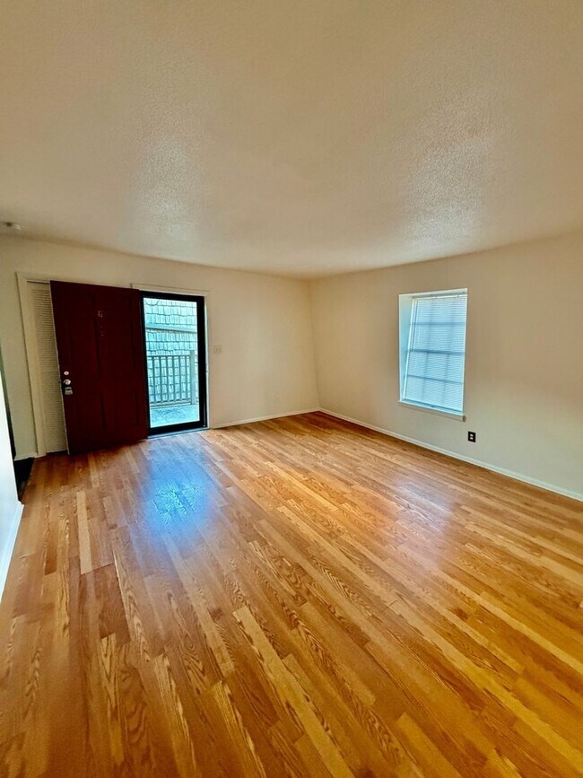 3828 Country Club Rd, Winston Salem, NC 27104 - photo 5