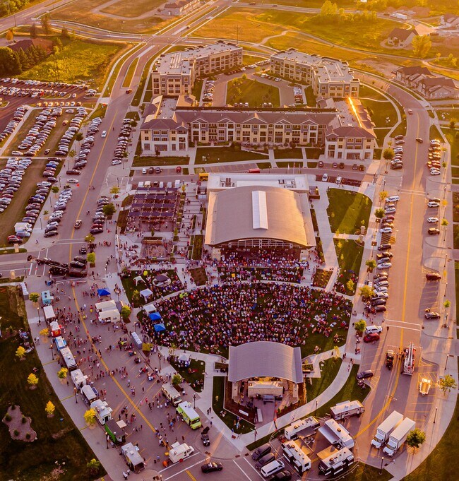Howard Commons with Howard Commons Activity Complex