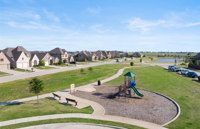 1213 Glacier Ct, Celina, TX 75009 - photo 2