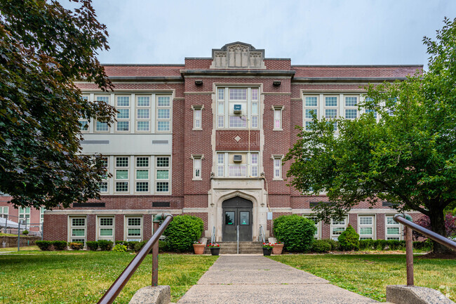 Spring Garden Elementary School is a part of the Nutley School District.
