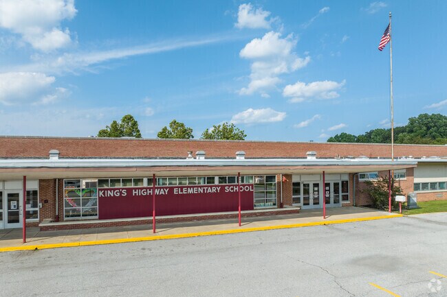 Kings Highway Elementary in Parkesburg serves 493 students in grades K–5.