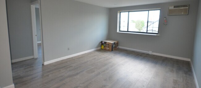 117 Cross St unit 2, Somerville, MA 02145 - photo 4