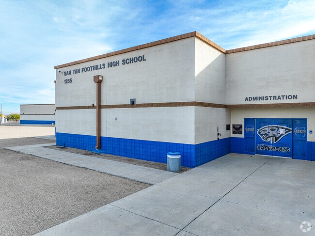 San Tan Foothills High School offers a diverse and comprehensive academic curriculum.
