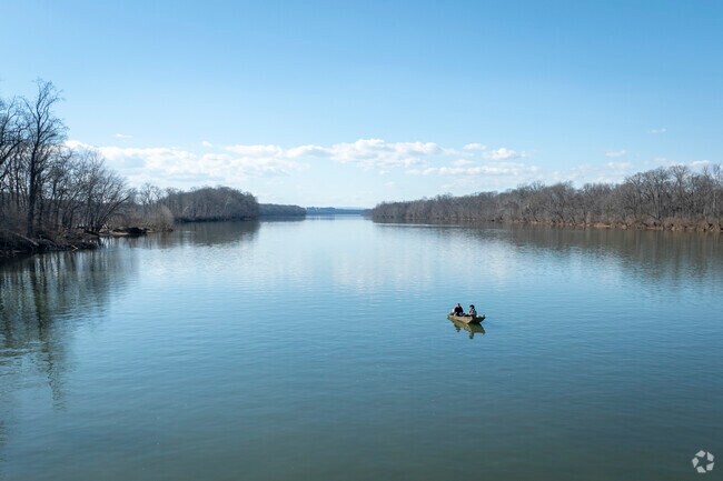 The Potomac River borders northern Cascades, offering recreational activities like boating.